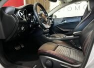 MERCEDES-BENZ CLASE CLA 200D AMG LINE