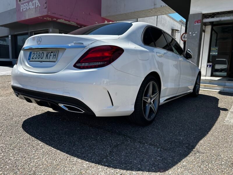 MERCEDES-BENZ Clase C 220 d AMG LINE