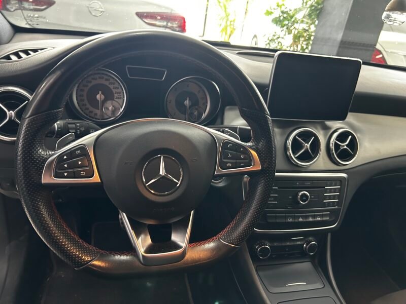 MERCEDES-BENZ CLA SHOOTING BRAKE