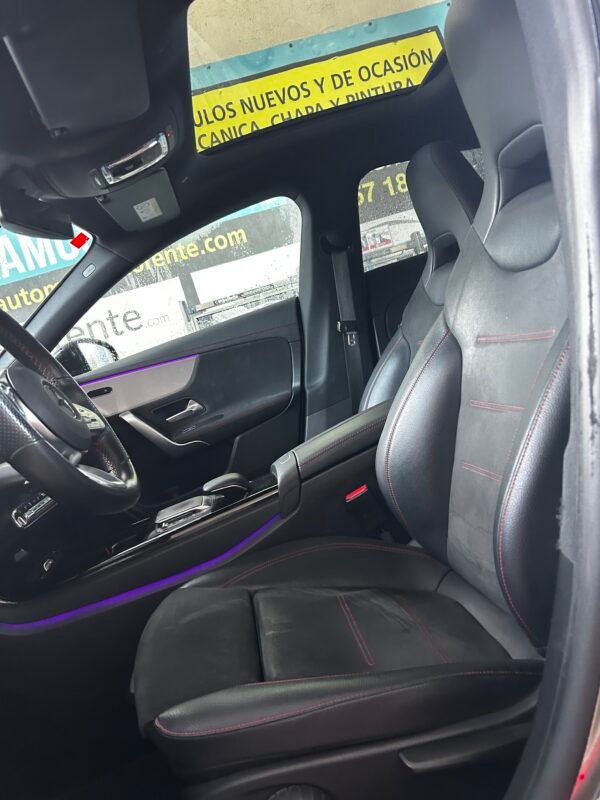 MERCEDES-BENZ CLASE CLA 200D AMG LINE